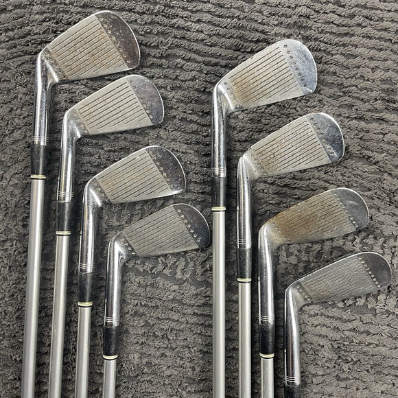 Spalding Touring Pro Iron Set 2-3-4-5-6-7-8-9 8 Clubs Alumishaft Power Action RH